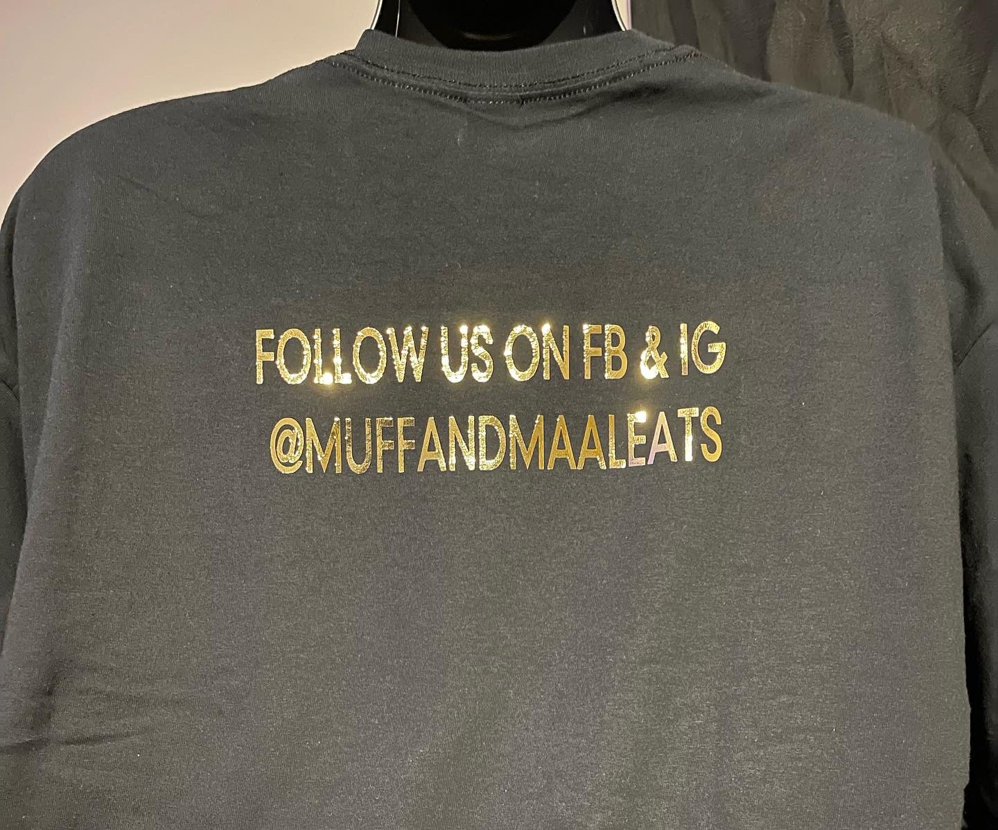 Muff & Maal Gold Logo